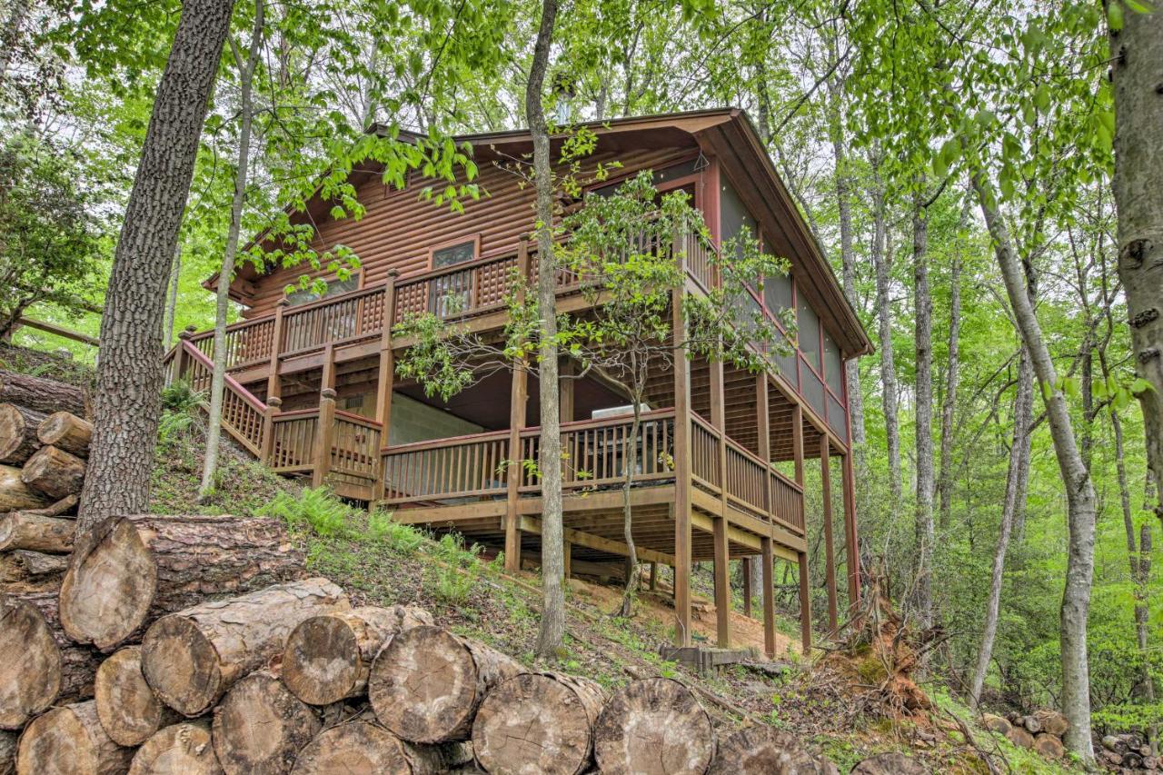 Peaceful Blue Ridge Cabin With Decks And Fire Pit Экстерьер фото